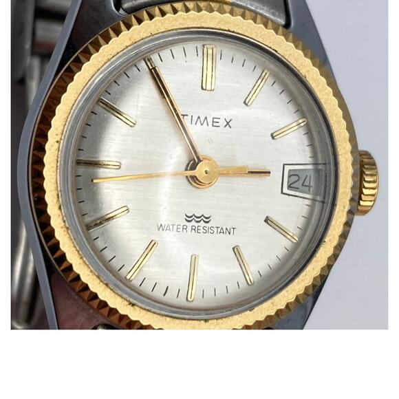 VTG Timex Womens Mechanical Wind Up Watch 25mm Wrist Size 5.5 - Runs Great - WR - Picture 8 of 13